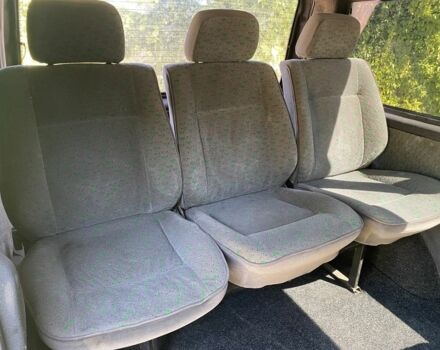 Мерседес Віто 1999 у Дніпро (Дніпропетровську) на Automoto.ua Зелений Мерседес Віто, об'ємом двигуна 2.1 л та пробігом 400 тис. км за 3800 $, фото 12 на Automoto.ua