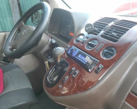 Зеленый Мерседес Вито, объемом двигателя 2.2 л и пробегом 474 тыс. км за 3200 $, фото 5 на Automoto.ua