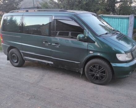 Зеленый Мерседес Вито, объемом двигателя 2.2 л и пробегом 474 тыс. км за 3200 $, фото 1 на Automoto.ua