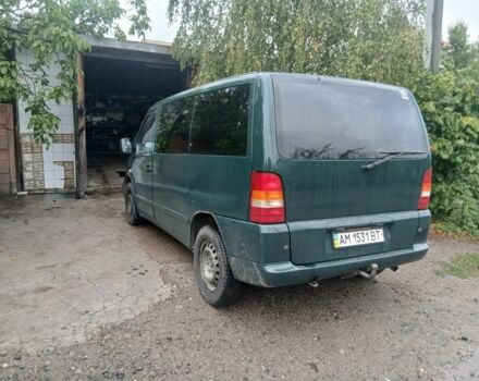 Зеленый Мерседес Вито, объемом двигателя 2.1 л и пробегом 270 тыс. км за 3695 $, фото 2 на Automoto.ua
