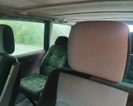 Зеленый Мерседес Вито, объемом двигателя 2.1 л и пробегом 270 тыс. км за 3695 $, фото 7 на Automoto.ua