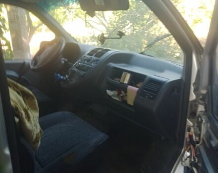 Зелений Мерседес Віто, об'ємом двигуна 0 л та пробігом 453 тис. км за 2500 $, фото 3 на Automoto.ua