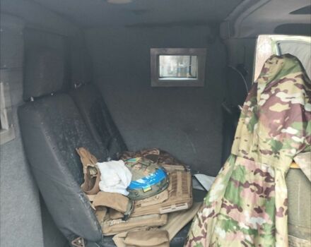 Зеленый Мерседес Вито, объемом двигателя 0 л и пробегом 70 тыс. км за 4300 $, фото 4 на Automoto.ua