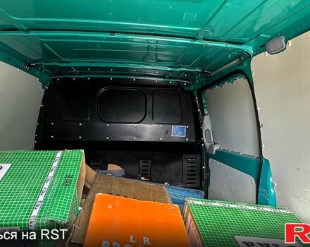 Зеленый Мерседес Вито, объемом двигателя 2.1 л и пробегом 249 тыс. км за 9500 $, фото 5 на Automoto.ua