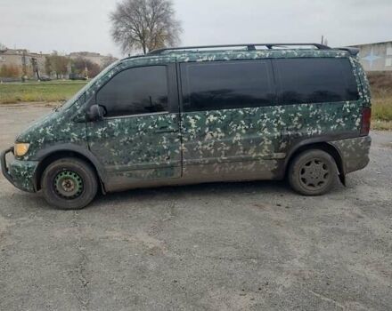 Зеленый Мерседес Вито, объемом двигателя 2.1 л и пробегом 285 тыс. км за 2700 $, фото 3 на Automoto.ua