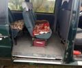 Зеленый Мерседес Вито, объемом двигателя 2.3 л и пробегом 700 тыс. км за 3100 $, фото 2 на Automoto.ua