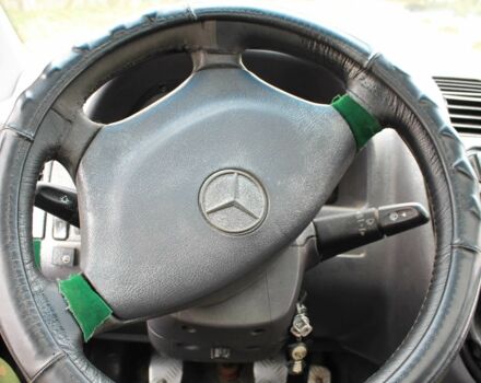 Зеленый Мерседес Вито, объемом двигателя 2 л и пробегом 355 тыс. км за 3332 $, фото 18 на Automoto.ua