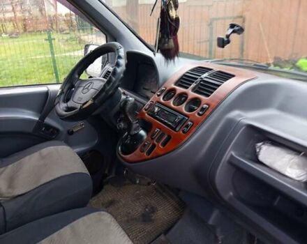 Зеленый Мерседес Вито, объемом двигателя 2.3 л и пробегом 700 тыс. км за 3100 $, фото 1 на Automoto.ua