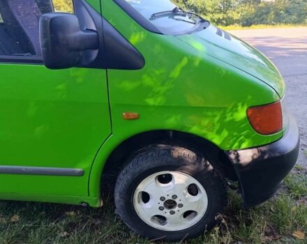 Зелений Мерседес Віто, об'ємом двигуна 2.3 л та пробігом 200 тис. км за 5500 $, фото 1 на Automoto.ua