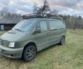 Зеленый Мерседес Вито, объемом двигателя 2.3 л и пробегом 350 тыс. км за 2500 $, фото 2 на Automoto.ua