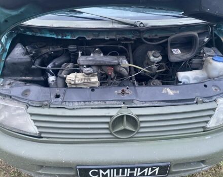 Зеленый Мерседес Вито, объемом двигателя 2.3 л и пробегом 350 тыс. км за 2500 $, фото 13 на Automoto.ua