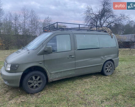 Зеленый Мерседес Вито, объемом двигателя 2.3 л и пробегом 350 тыс. км за 2500 $, фото 6 на Automoto.ua