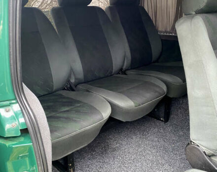 Зеленый Мерседес Вито, объемом двигателя 2.2 л и пробегом 370 тыс. км за 6000 $, фото 30 на Automoto.ua