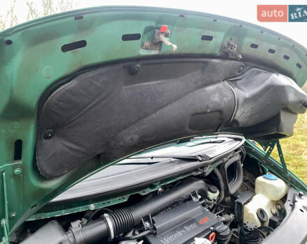 Зеленый Мерседес Вито, объемом двигателя 2.2 л и пробегом 370 тыс. км за 6000 $, фото 22 на Automoto.ua