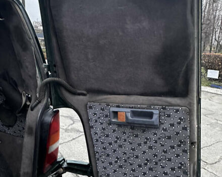 Зеленый Мерседес Вито, объемом двигателя 2.15 л и пробегом 432 тыс. км за 3500 $, фото 21 на Automoto.ua