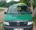 Зелений Мерседес Віто, об'ємом двигуна 2.15 л та пробігом 400 тис. км за 4750 $, фото 1 на Automoto.ua