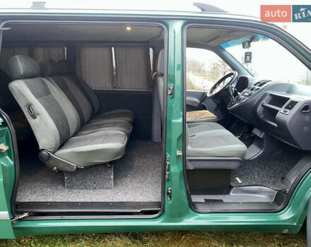 Зеленый Мерседес Вито, объемом двигателя 2.2 л и пробегом 370 тыс. км за 6000 $, фото 32 на Automoto.ua