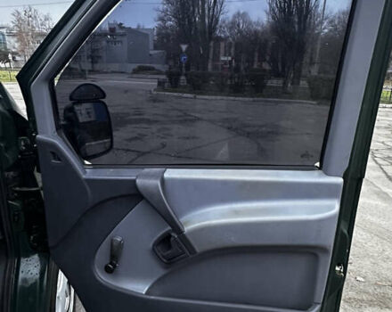 Зеленый Мерседес Вито, объемом двигателя 2.15 л и пробегом 432 тыс. км за 3500 $, фото 18 на Automoto.ua