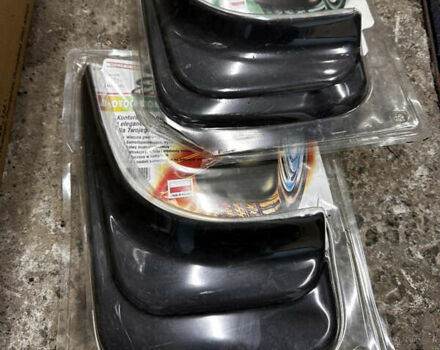 Зеленый Мерседес Вито, объемом двигателя 2.15 л и пробегом 432 тыс. км за 3500 $, фото 26 на Automoto.ua