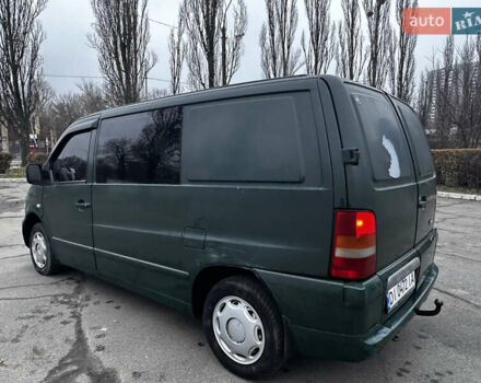 Зеленый Мерседес Вито, объемом двигателя 2.15 л и пробегом 432 тыс. км за 3500 $, фото 8 на Automoto.ua