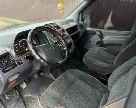 Зелений Мерседес Віто, об'ємом двигуна 2.2 л та пробігом 400 тис. км за 3650 $, фото 5 на Automoto.ua