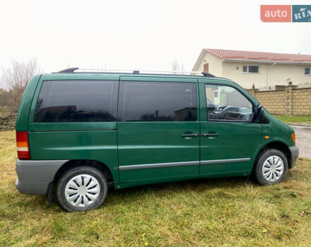 Зеленый Мерседес Вито, объемом двигателя 2.2 л и пробегом 370 тыс. км за 6000 $, фото 7 на Automoto.ua