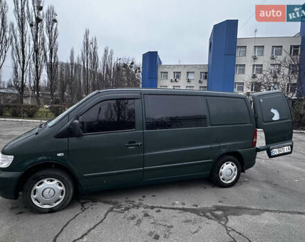 Зеленый Мерседес Вито, объемом двигателя 2.15 л и пробегом 432 тыс. км за 3500 $, фото 10 на Automoto.ua