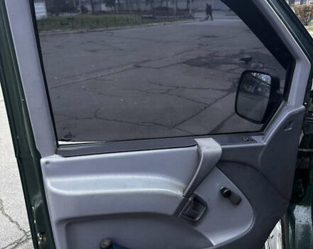 Зеленый Мерседес Вито, объемом двигателя 2.15 л и пробегом 432 тыс. км за 3500 $, фото 17 на Automoto.ua