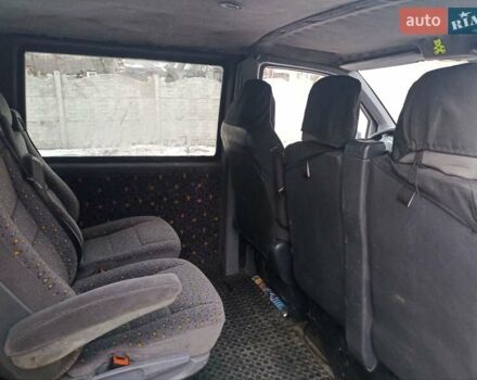 Зеленый Мерседес Вито, объемом двигателя 2.2 л и пробегом 300 тыс. км за 4500 $, фото 8 на Automoto.ua
