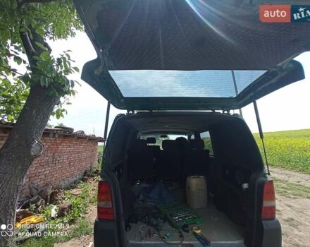 Зелений Мерседес Віто, об'ємом двигуна 2.15 л та пробігом 400 тис. км за 4750 $, фото 12 на Automoto.ua