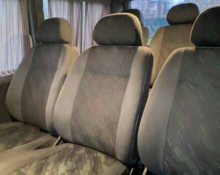 Зеленый Мерседес Вито, объемом двигателя 2.2 л и пробегом 370 тыс. км за 6000 $, фото 38 на Automoto.ua