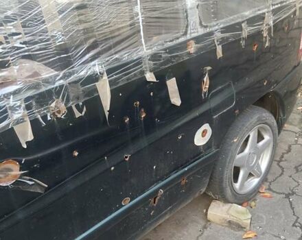 Зеленый Мерседес Вито, объемом двигателя 2.15 л и пробегом 368 тыс. км за 1700 $, фото 4 на Automoto.ua