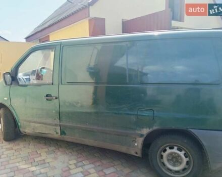 Зеленый Мерседес Вито, объемом двигателя 2.5 л и пробегом 150 тыс. км за 3500 $, фото 2 на Automoto.ua