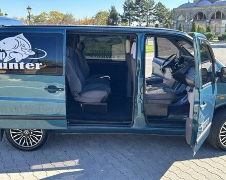 Зеленый Мерседес Вито, объемом двигателя 2.2 л и пробегом 280 тыс. км за 4350 $, фото 2 на Automoto.ua