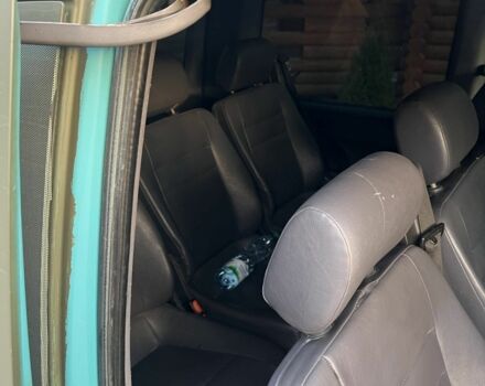 Зеленый Мерседес Вито, объемом двигателя 2 л и пробегом 400 тыс. км за 3050 $, фото 7 на Automoto.ua