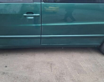 Зелений Мерседес Віто, об'ємом двигуна 2.1 л та пробігом 380 тис. км за 5100 $, фото 9 на Automoto.ua