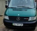 Зелений Мерседес Віто, об'ємом двигуна 2.1 л та пробігом 500 тис. км за 4200 $, фото 1 на Automoto.ua