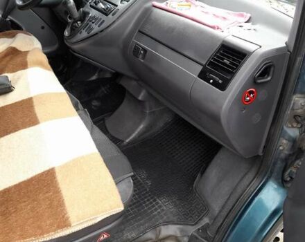 Зеленый Мерседес Вито, объемом двигателя 2.15 л и пробегом 270 тыс. км за 4500 $, фото 4 на Automoto.ua