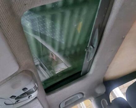 Зелений Мерседес Віто, об'ємом двигуна 2.15 л та пробігом 300 тис. км за 7500 $, фото 10 на Automoto.ua