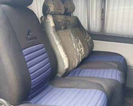 Зеленый Мерседес Вито, объемом двигателя 2.2 л и пробегом 300 тыс. км за 4900 $, фото 8 на Automoto.ua