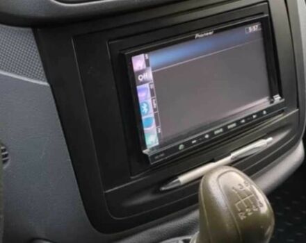 Зеленый Мерседес Вито, объемом двигателя 2.2 л и пробегом 186 тыс. км за 9998 $, фото 5 на Automoto.ua