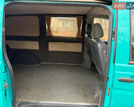 Зеленый Мерседес Вито, объемом двигателя 2.2 л и пробегом 544 тыс. км за 9000 $, фото 3 на Automoto.ua