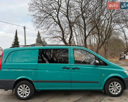 Зеленый Мерседес Вито, объемом двигателя 2.2 л и пробегом 544 тыс. км за 9000 $, фото 2 на Automoto.ua