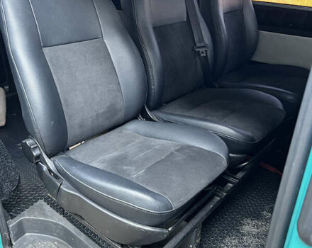 Зеленый Мерседес Вито, объемом двигателя 2.14 л и пробегом 200 тыс. км за 13500 $, фото 6 на Automoto.ua