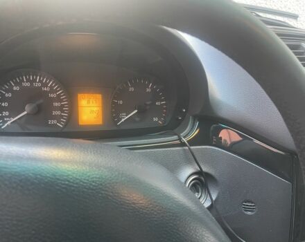 Зеленый Мерседес Вито, объемом двигателя 2.1 л и пробегом 202 тыс. км за 14200 $, фото 6 на Automoto.ua