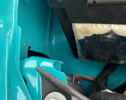 Зеленый Мерседес Вито, объемом двигателя 2.14 л и пробегом 328 тыс. км за 13700 $, фото 22 на Automoto.ua