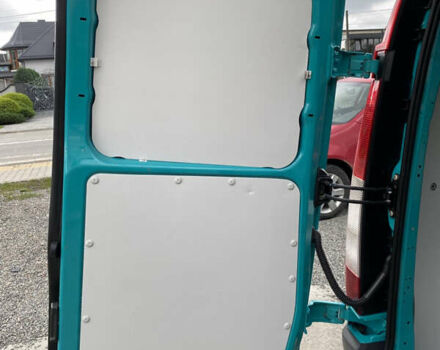 Зеленый Мерседес Вито, объемом двигателя 2.14 л и пробегом 328 тыс. км за 13700 $, фото 31 на Automoto.ua