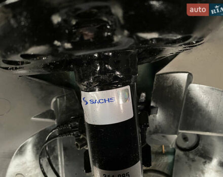 Зеленый Мерседес Вито, объемом двигателя 2.14 л и пробегом 328 тыс. км за 13700 $, фото 39 на Automoto.ua