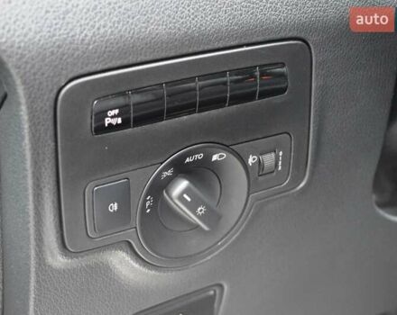 Зеленый Мерседес Вито, объемом двигателя 2.2 л и пробегом 99 тыс. км за 21500 $, фото 21 на Automoto.ua