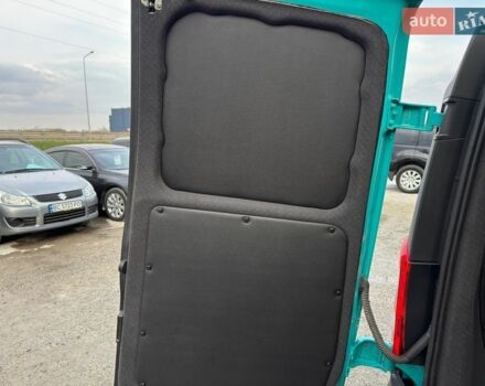 Зелений Мерседес Віто, об'ємом двигуна 2.14 л та пробігом 248 тис. км за 21690 $, фото 24 на Automoto.ua